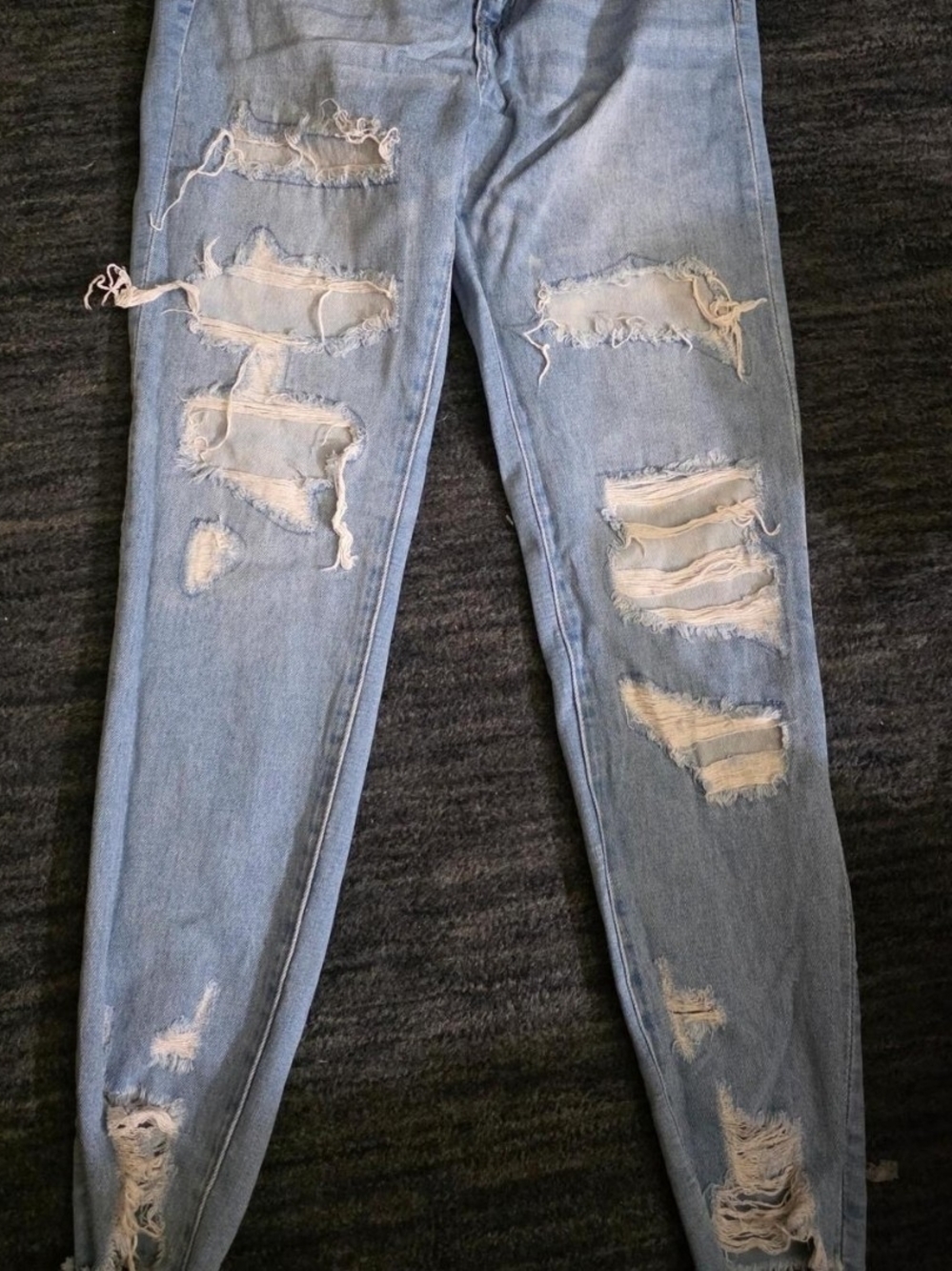 Women’s Light Blue Ripped Skinny Jeans